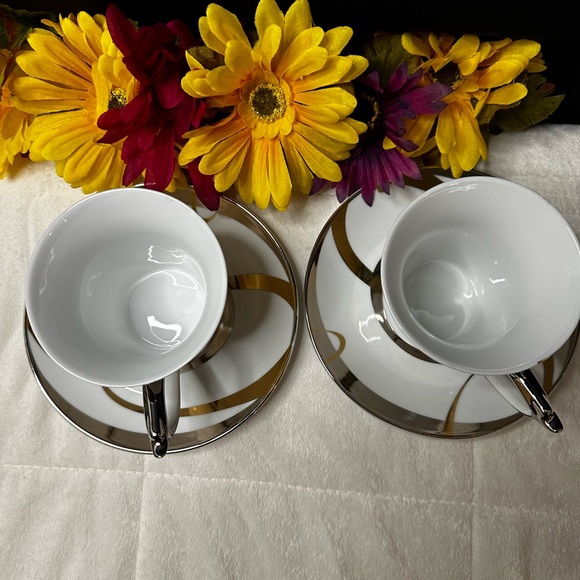 New Beautiful Delicate Gold & Silver Metallic Swirl Tea Set For 2 In A Gift Box - Picture 12 of 16